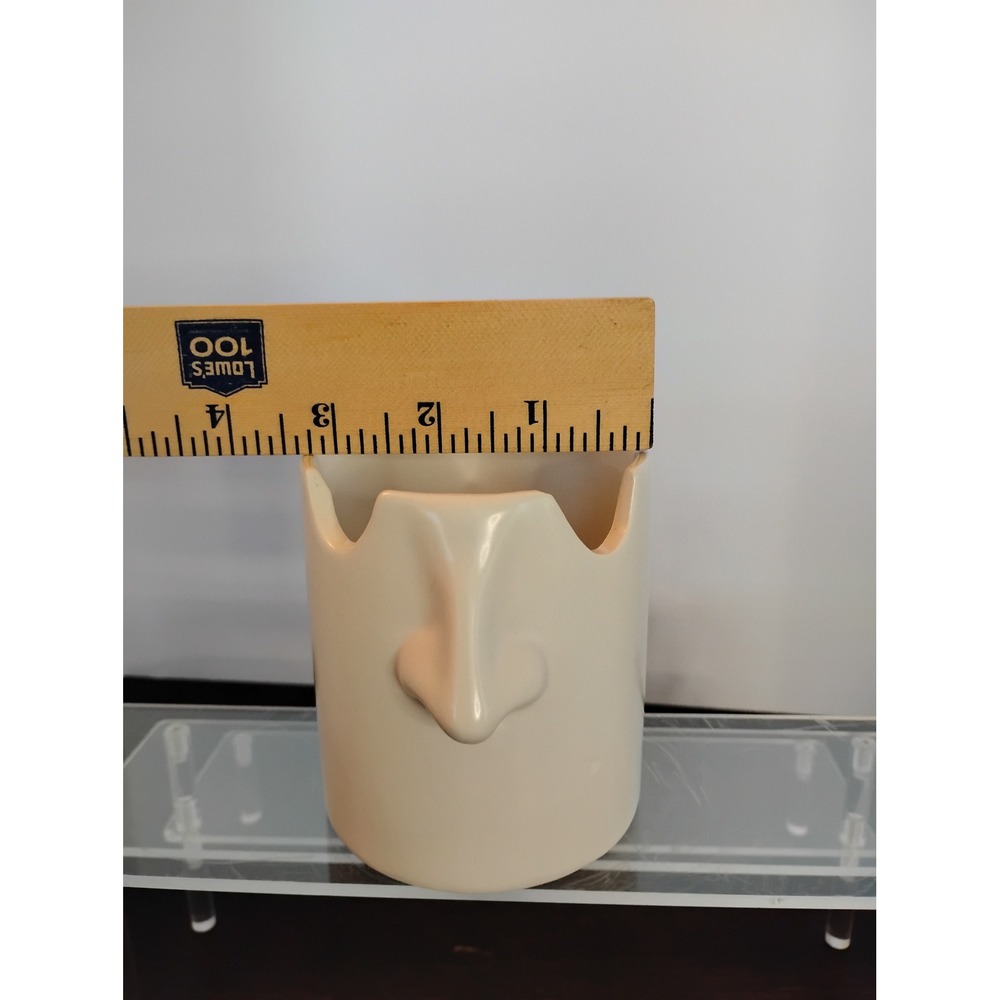 Vintage Ceramic Nose Eyeglass Holder Stand Beige Sculptural Desk Organizer - Picture 7 of 7